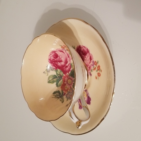 Vintage Paragon Bone China Teacup & Saucer Set Double Warrant / Peach, floral - Picture 6 of 17